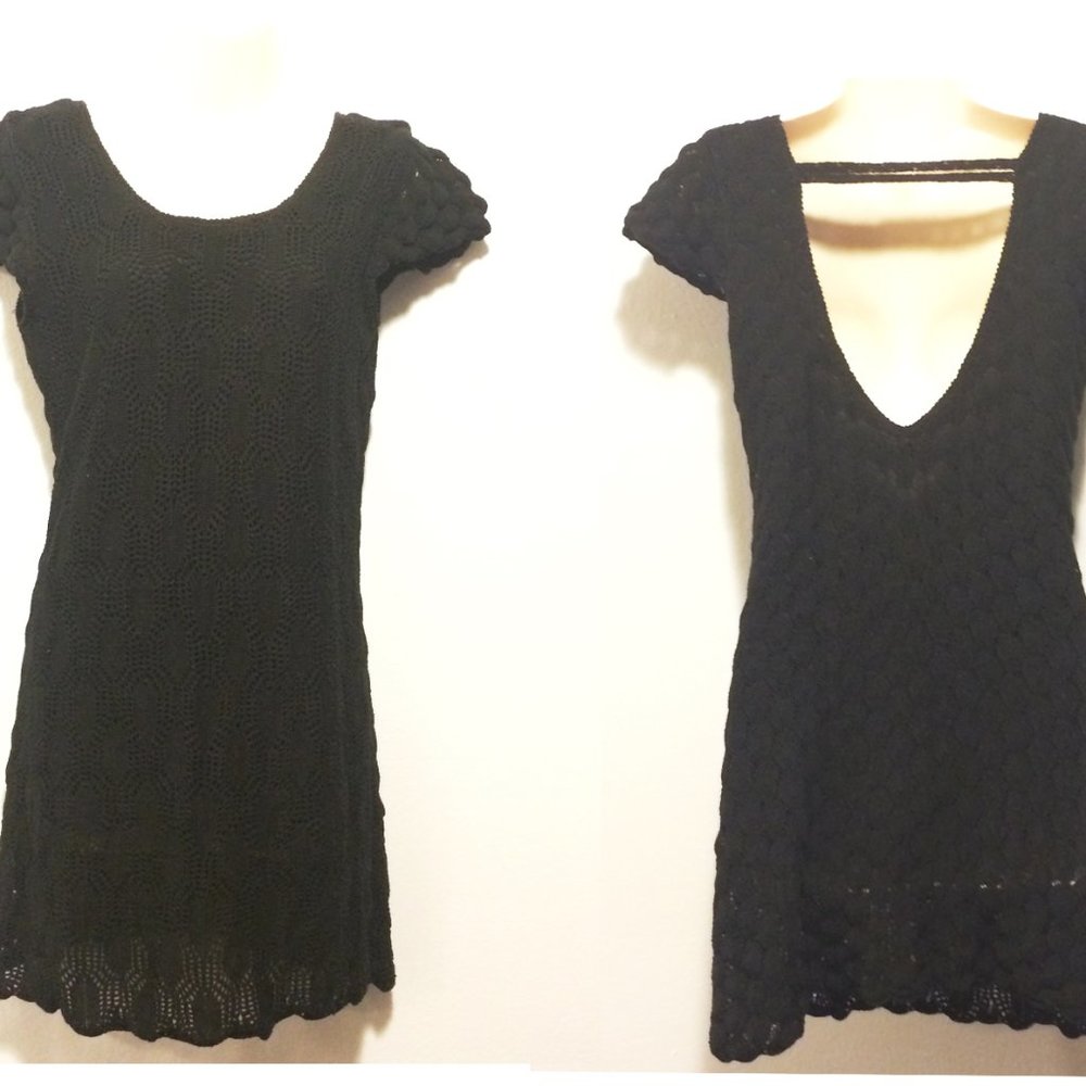 To Love Kuvaa BLACK Crochet Mini Pencil Dress V-bk